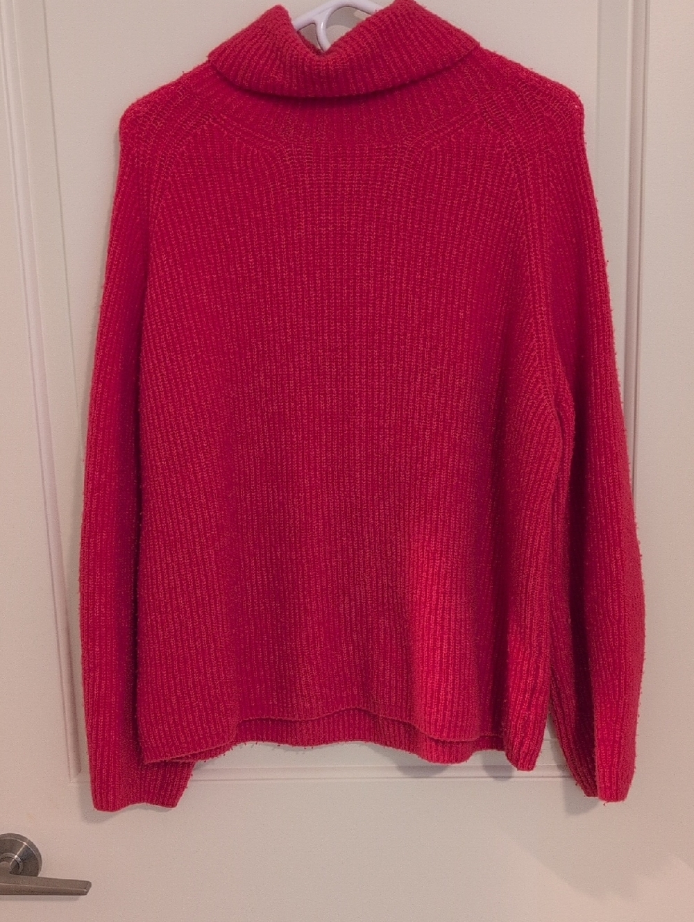 Velvet by Graham and Spencer Women's Red Turtleneck Wool Sweater hot pink M
